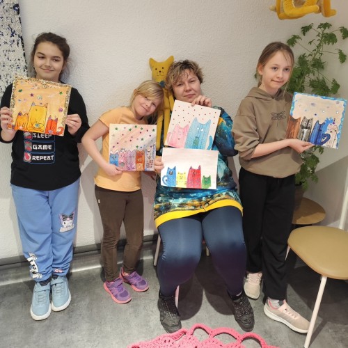 Urodzinki kreatywne dla dzieci - każde dziecko wykonuje własne arcydzieło