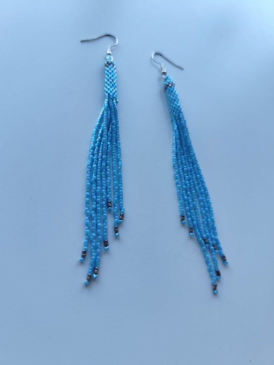 Kolczyki z koralików Miyuki w odcieniu delikatnego błękitu