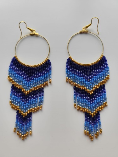 Kolczyki z koralików TOHO w kolorystyce granatu, błękitu i złota