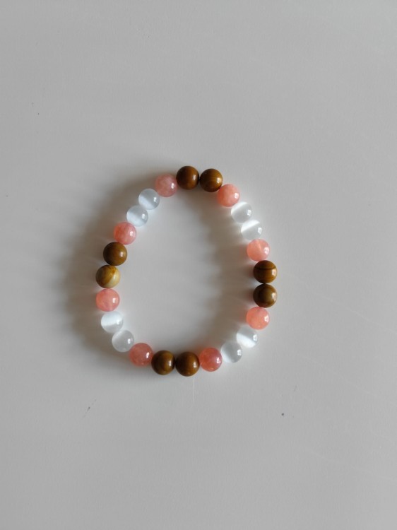 Bransoletka z kamieni - Selenit, skamieniałe drzewo i kamień słoneczny - widok z góry