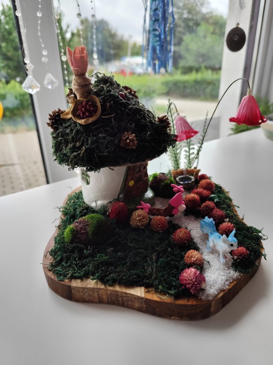 Leśny domek - widok od boku